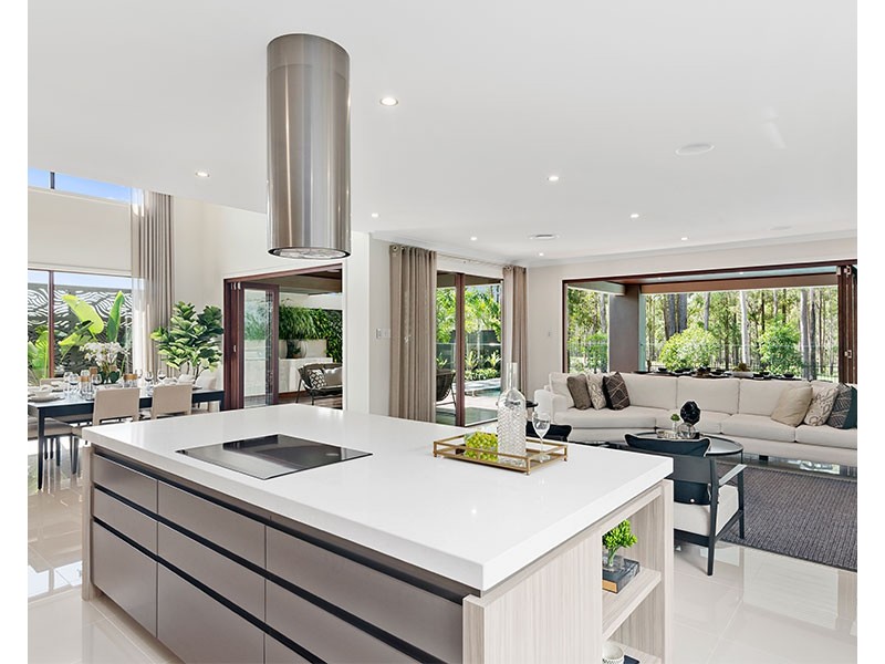 8 Turnberry Way, Brookwater QLD 4300