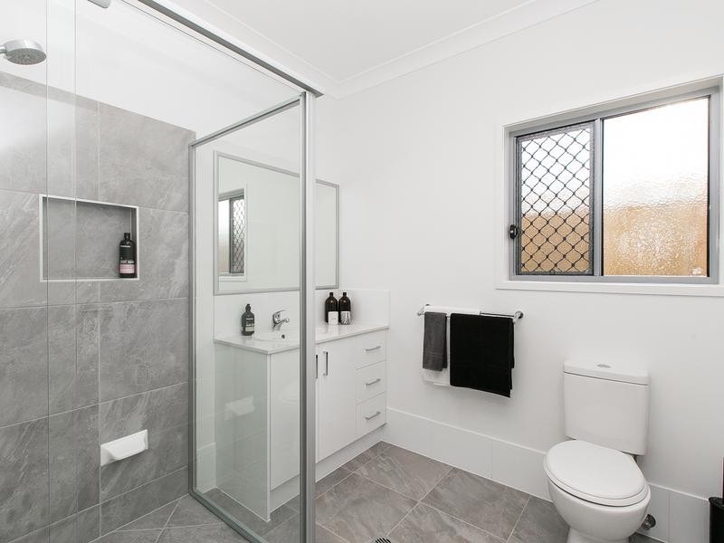 22 RIVERBEND CR, Lawnton QLD 4501