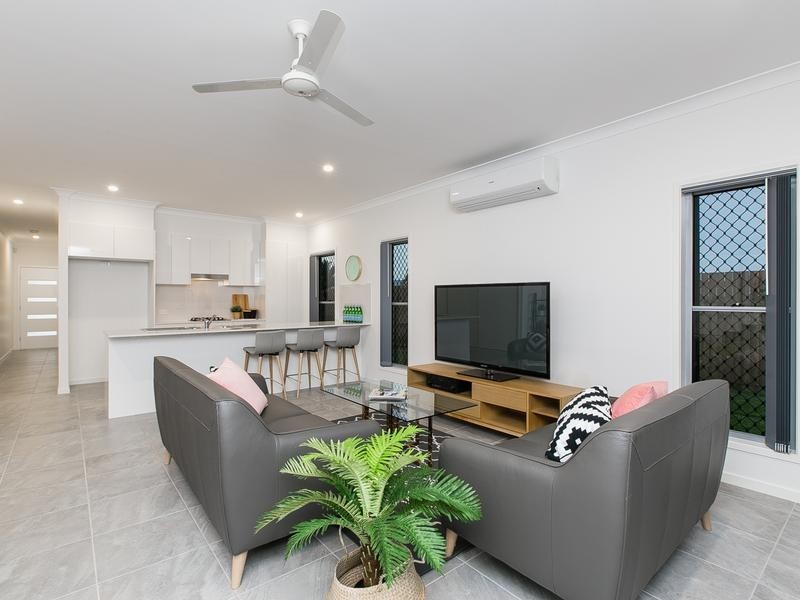 22 RIVERBEND CR, Lawnton QLD 4501