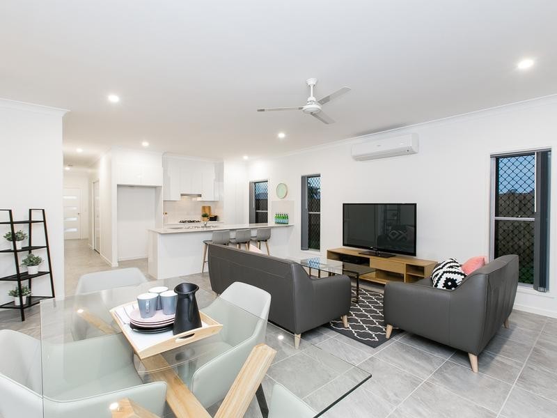 22 RIVERBEND CR, Lawnton QLD 4501