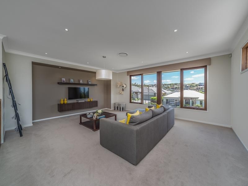 6 Elvire Street, Ormeau Hills QLD 4208