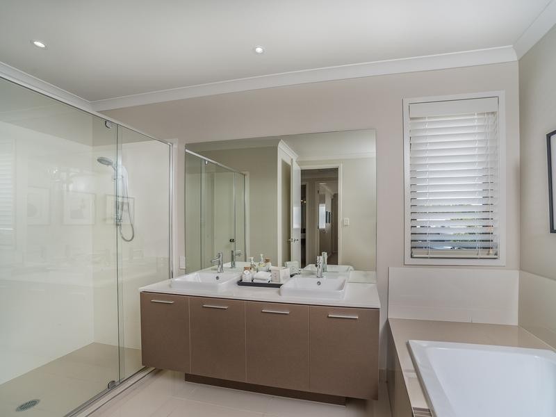 6 Elvire Street, Ormeau Hills QLD 4208