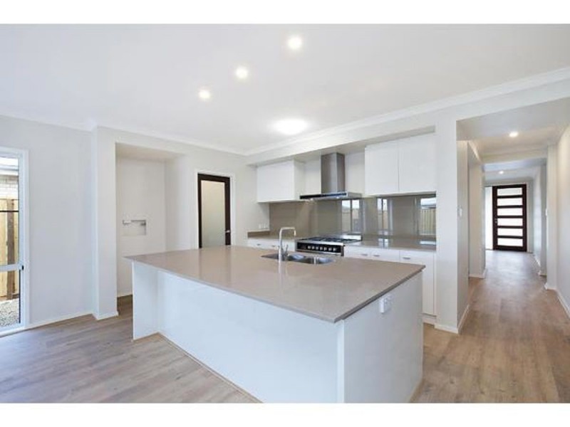 13 Beesand Street, Mango Hill QLD 4509