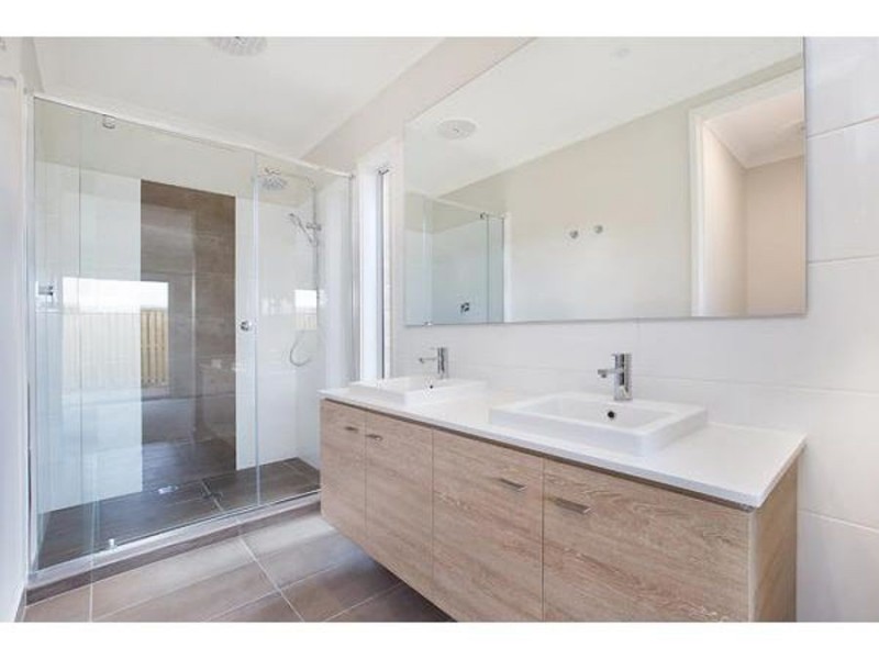 13 Beesand Street, Mango Hill QLD 4509