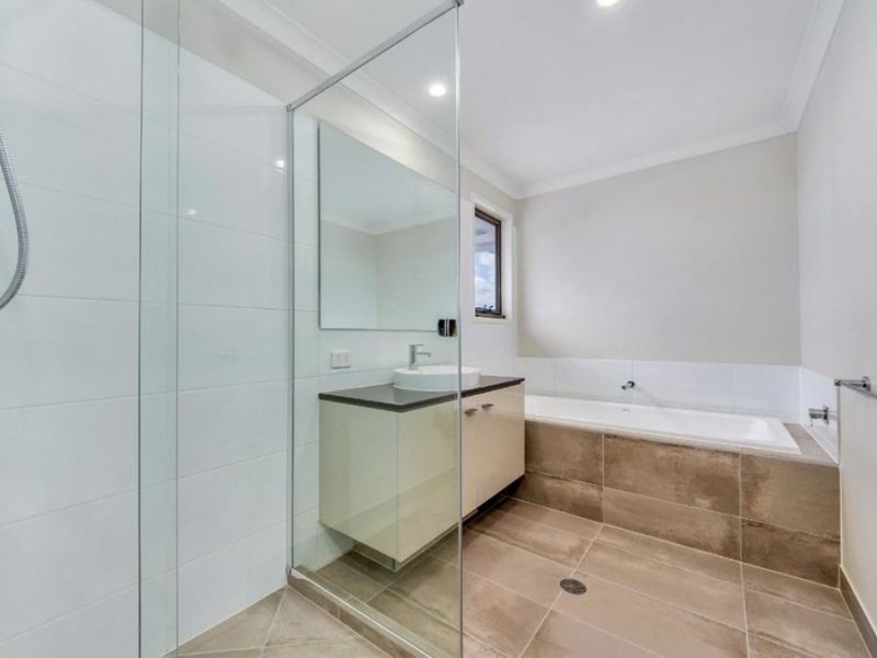 5 Doulton Close, Hemmant QLD 4174