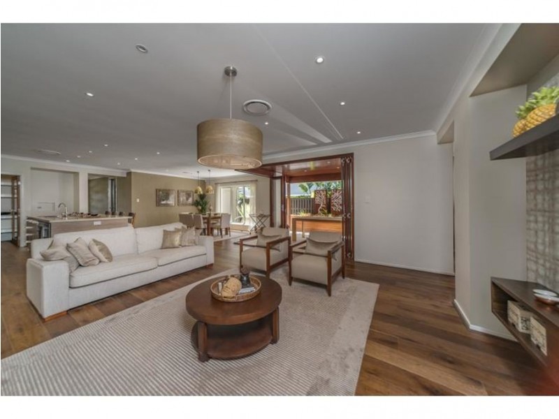 8 Elvire Street, Ormeau Hills QLD 4208