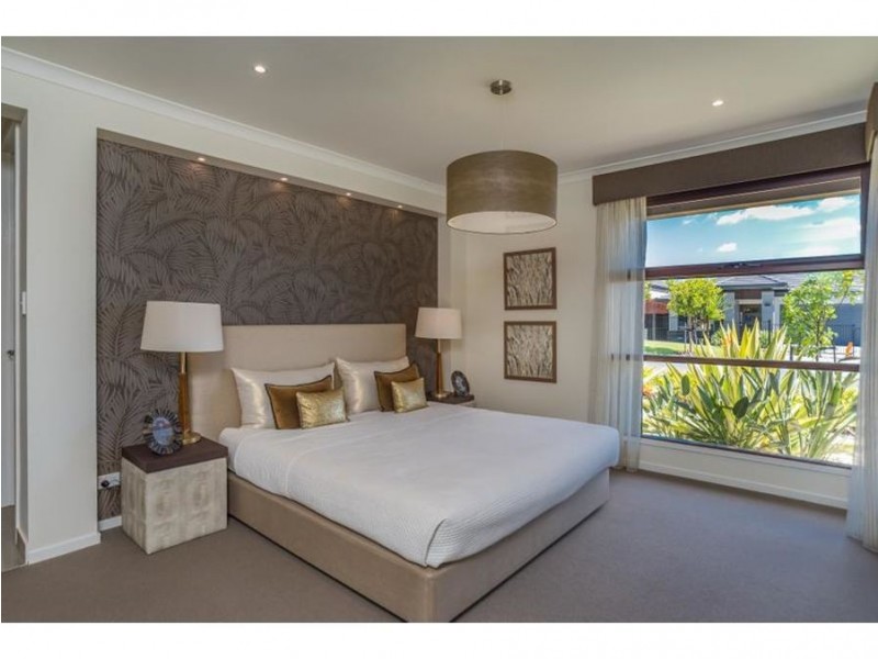 8 Elvire Street, Ormeau Hills QLD 4208