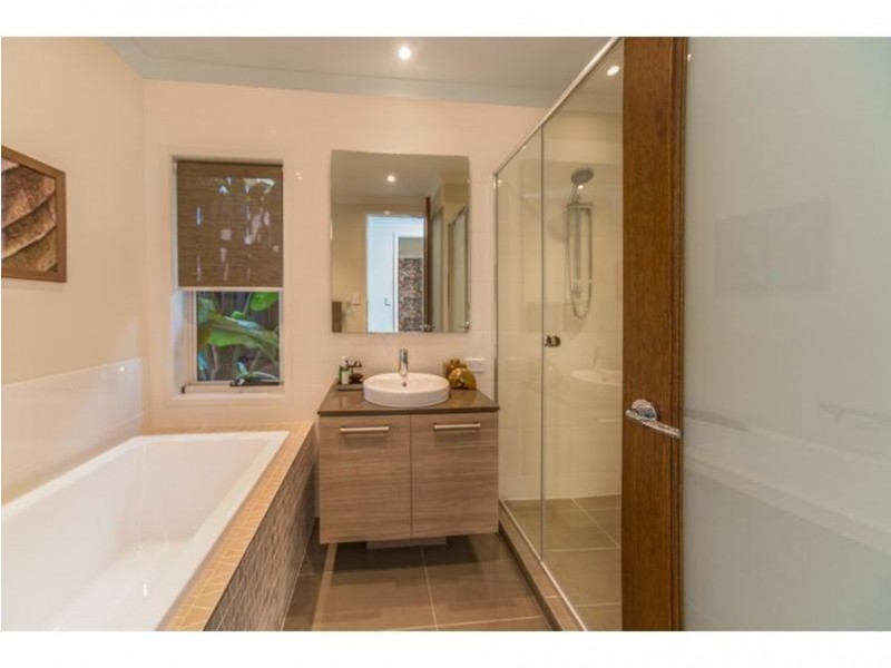 8 Elvire Street, Ormeau Hills QLD 4208