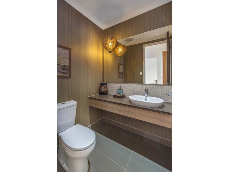 8 Elvire Street, Ormeau Hills QLD 4208