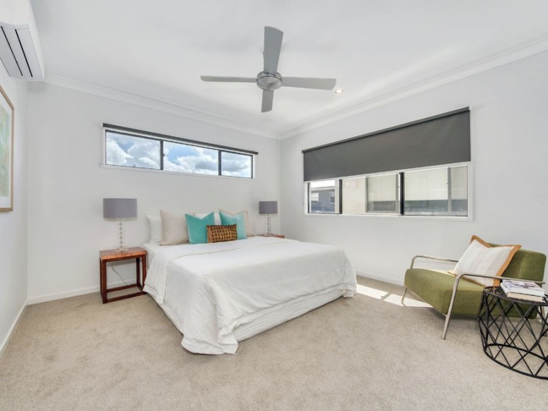 11 Astor Street, Newport QLD 4020