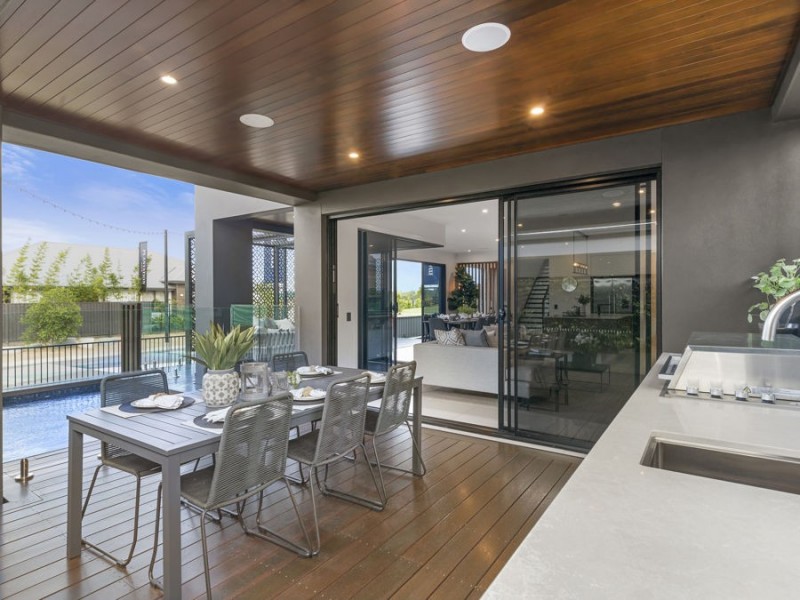 16 Tranquility Way, Palmview QLD 4553