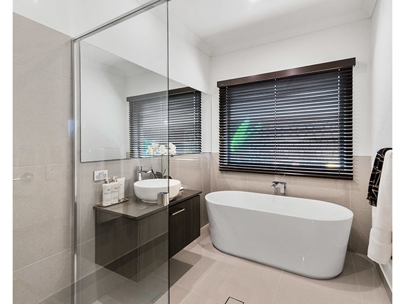 18 Tranquility Way, Palmview QLD 4553