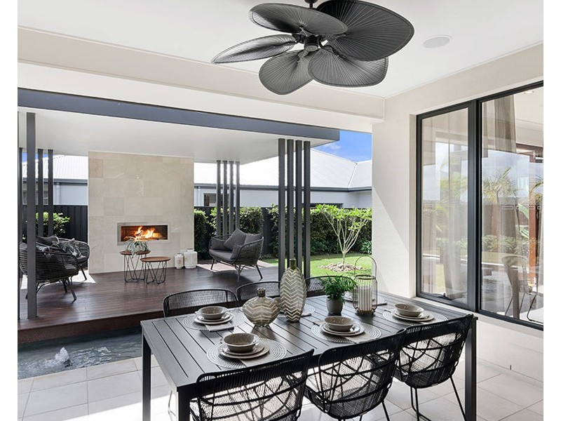 18 Tranquility Way, Palmview QLD 4553