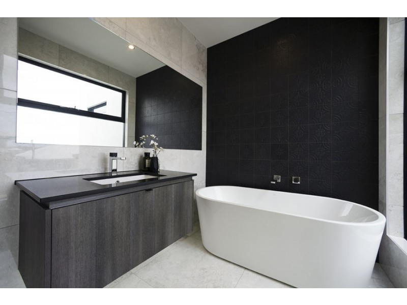 12 Leslie Crescent, Caloundra West QLD 4551