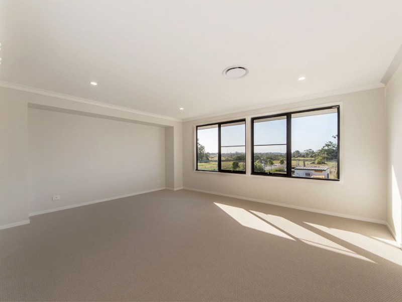 18 Majestic Crescent, Hemmant QLD 4174