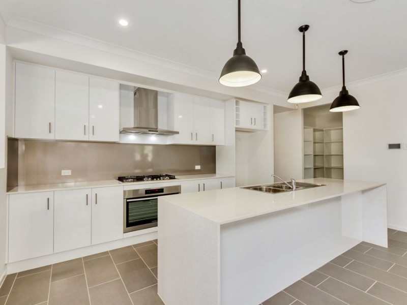 21 Finch Parade, Rochedale QLD 4123