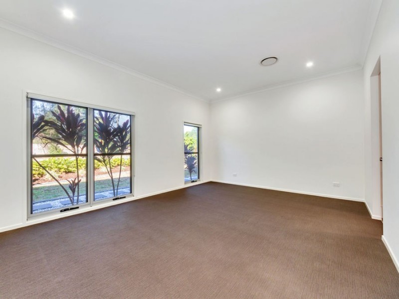 21 Finch Parade, Rochedale QLD 4123