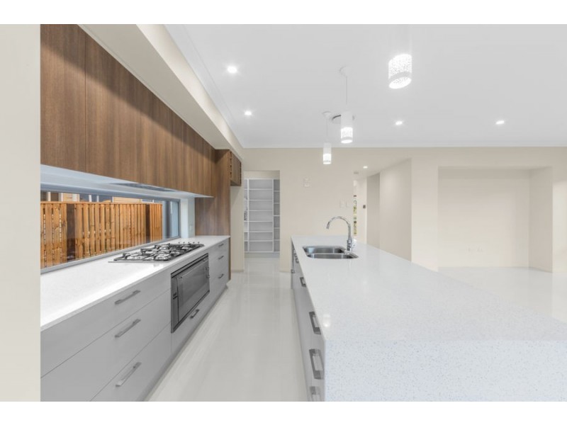 15 Brooking Rise, Ripley QLD 4306