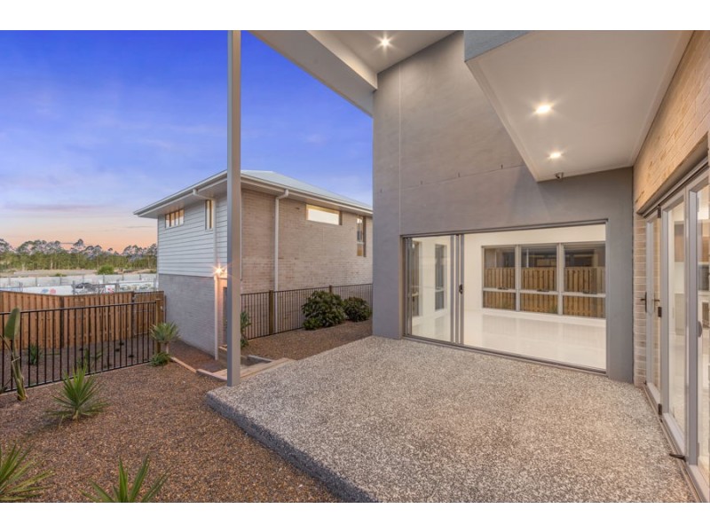 15 Brooking Rise, Ripley QLD 4306