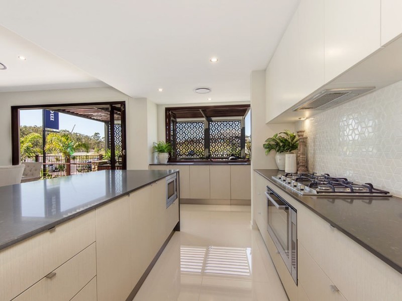 22 Houston Street, Spring Mountain QLD 4124
