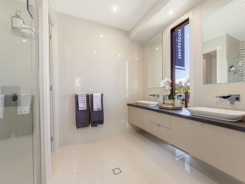 22 Houston Street, Spring Mountain QLD 4124