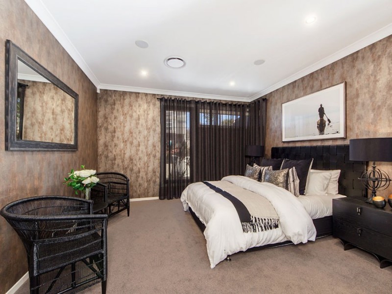 18 Houston Street, Spring Mountain QLD 4124