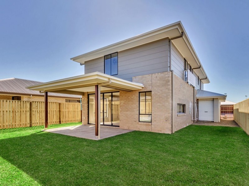 8 SKYLINE STREET, Heathwood QLD 4110