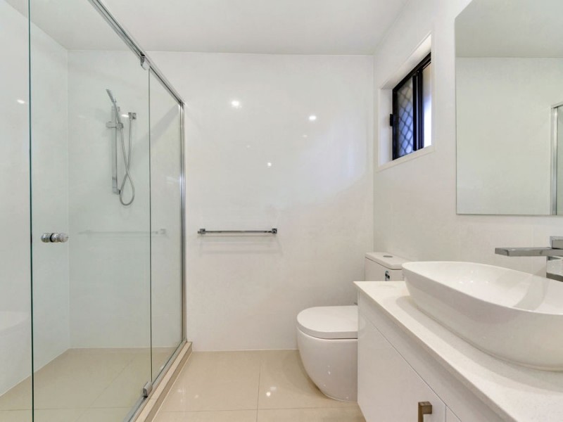 126 Waterside Esplanade, Caboolture South QLD 4510
