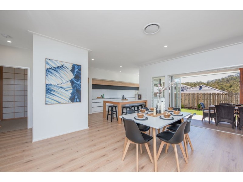 12 Miami Street, Spring Mountain QLD 4124