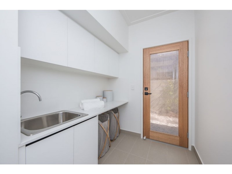 12 Miami Street, Spring Mountain QLD 4124