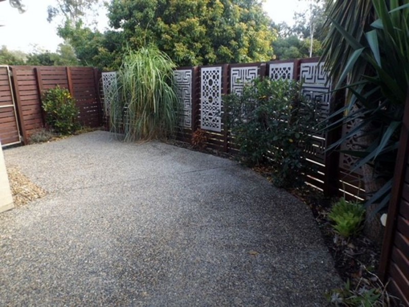 15 Birdwing Cres, Kallangur QLD 4503