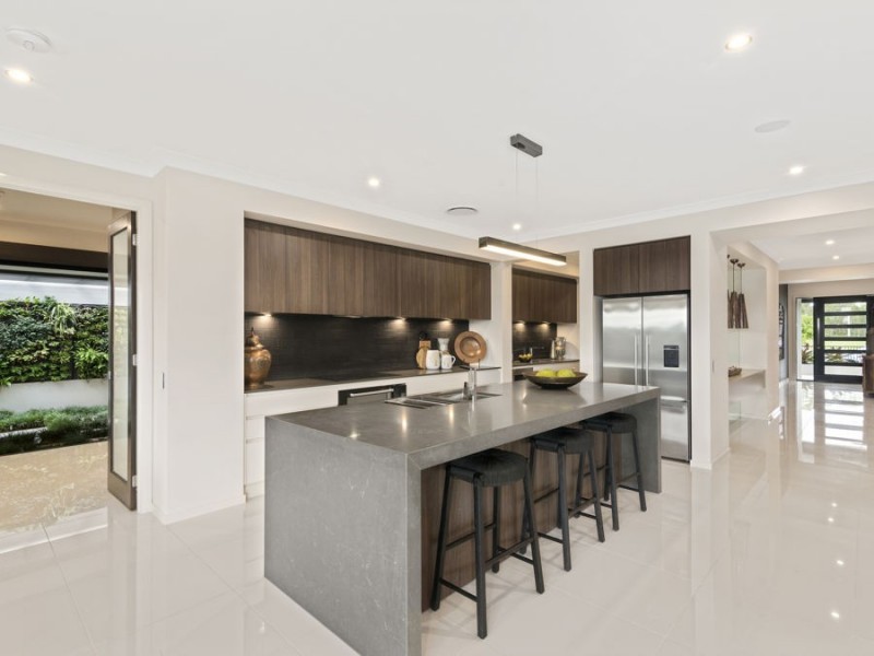 14 Brookbent Road, Pallara QLD 4110