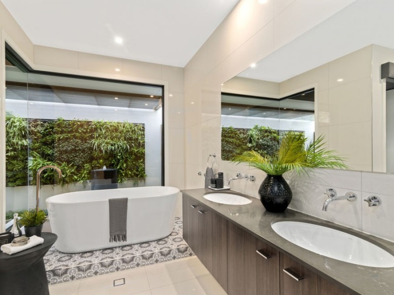 14 Brookbent Road, Pallara QLD 4110