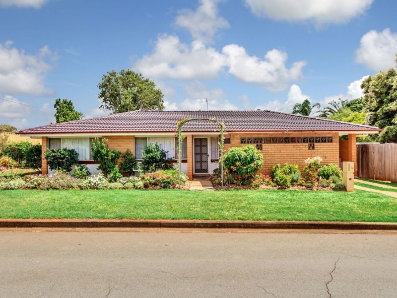 4 Greenaway Street, Lawnton QLD 4501