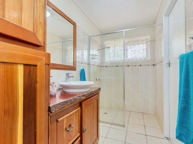 4 Greenaway Street, Lawnton QLD 4501