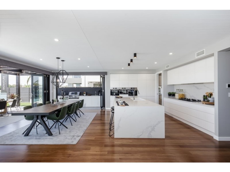 177 QUAY CIRCUIT, Newport QLD 4020