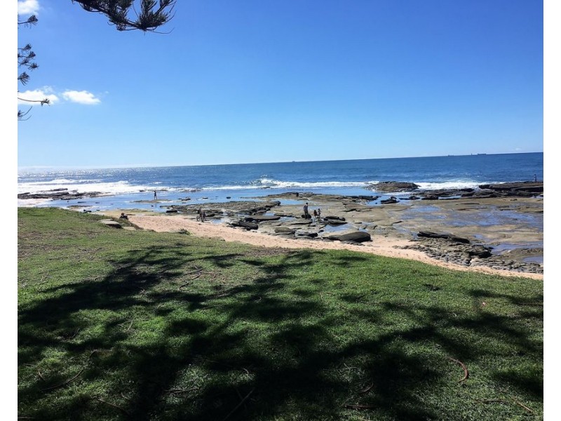 Unit 6 28 Victoria Terrace, Kings Beach QLD 4551