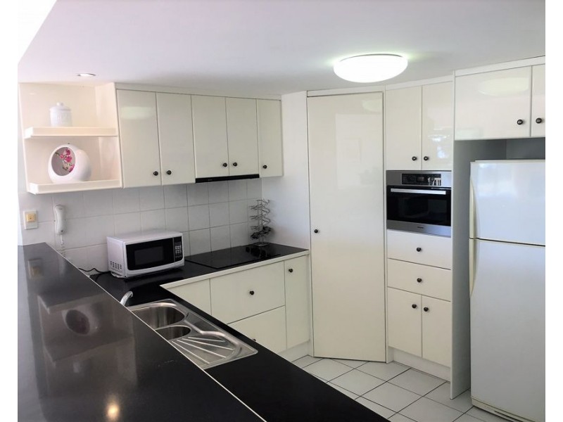 Unit 6 28 Victoria Terrace, Kings Beach QLD 4551