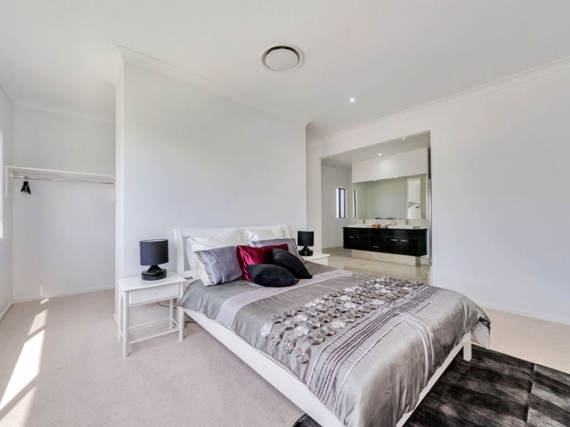 13 Kestrel Street, Rochedale QLD 4123