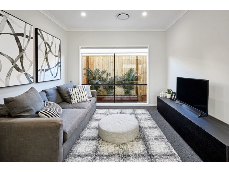 16 Unity Lane, South Ripley QLD 4306