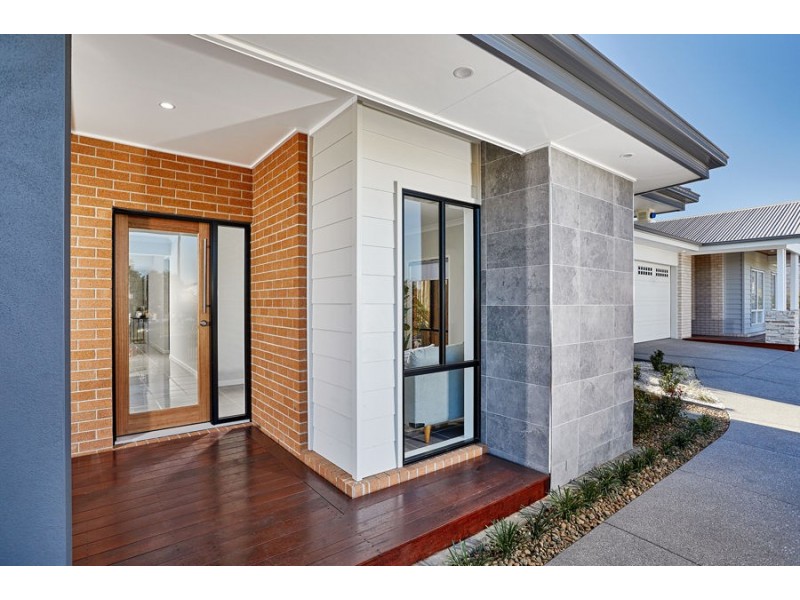 16 Unity Lane, South Ripley QLD 4306