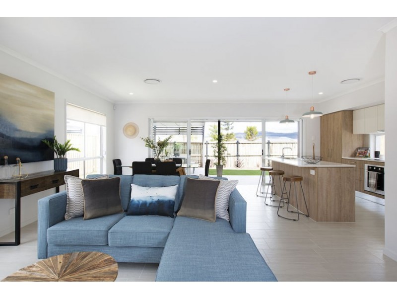 11 Mason Street, Yarrabilba QLD 4207