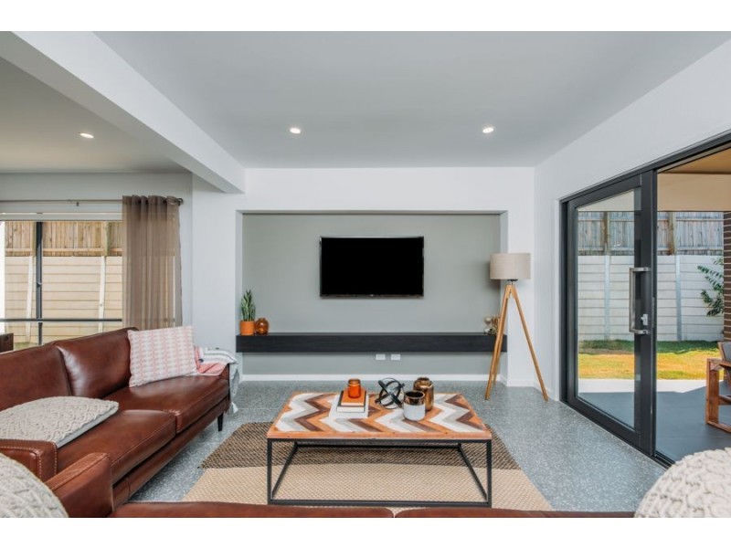 10 Miami Street,, Spring Mountain QLD 4124
