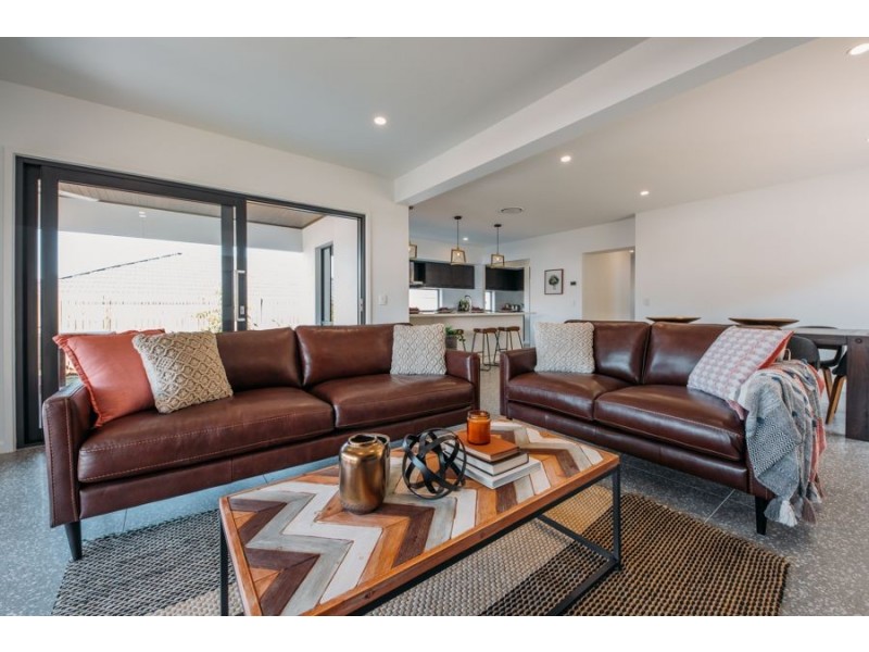 10 Miami Street,, Spring Mountain QLD 4124