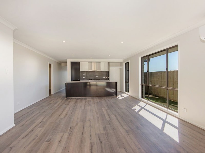 17 Bignell Circuit, Greenbank QLD 4124