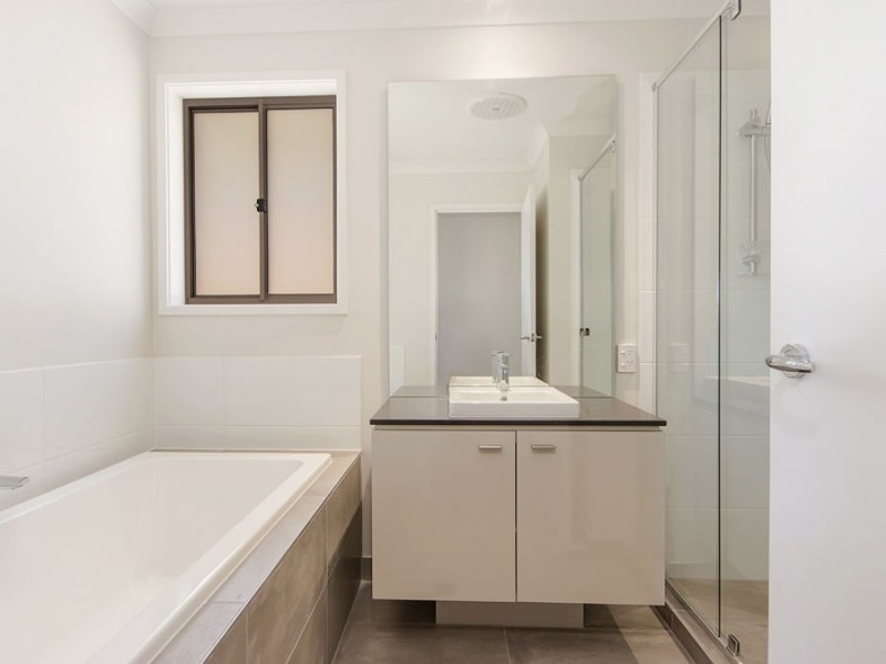 17 Bignell Circuit, Greenbank QLD 4124