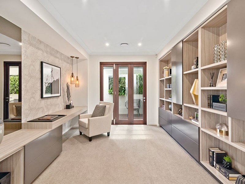 8 Turnberry Way, Brookwater QLD 4300