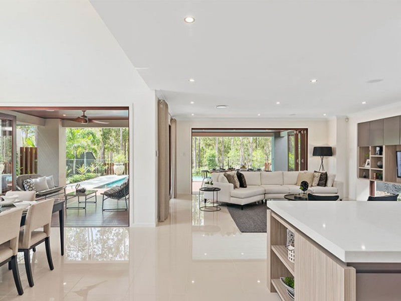 8 Turnberry Way, Brookwater QLD 4300