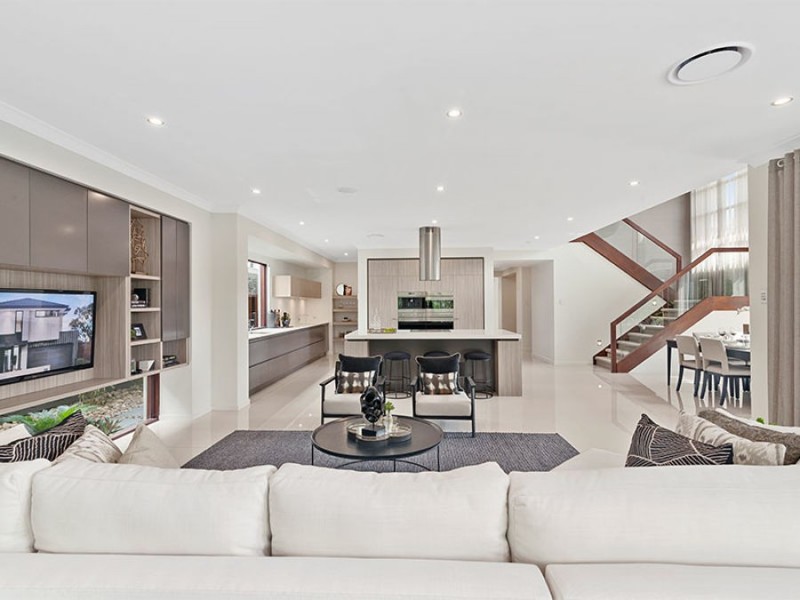 8 Turnberry Way, Brookwater QLD 4300