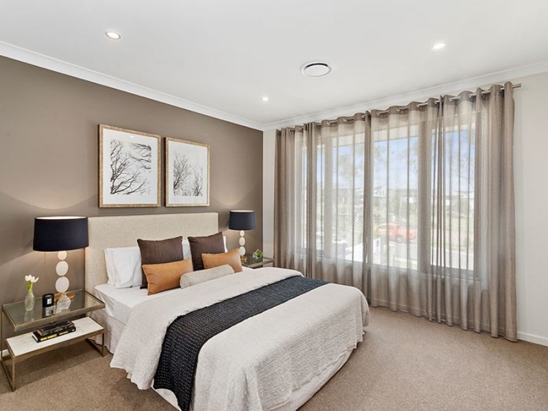 8 Turnberry Way, Brookwater QLD 4300
